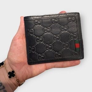 Gucci GG Logo Men’s Bifold Black Leather Wallet